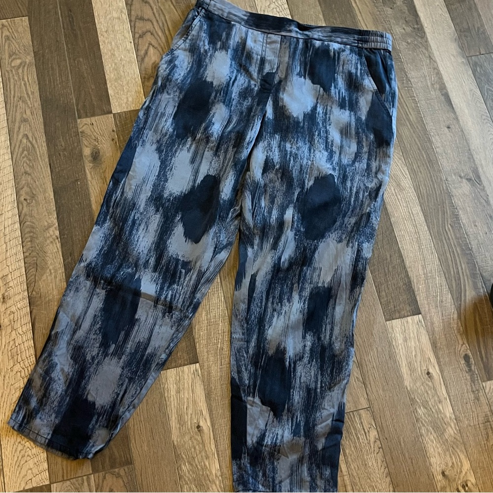 Fun Gap Jogger Pants